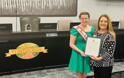 National American Miss Arkansas Pre-teen visits City Hall!